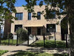 Building Photo - 3312 W Le Moyne St