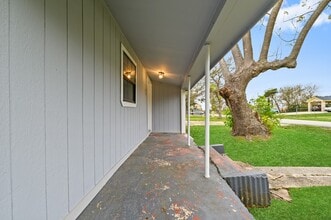 Building Photo - 3421 3rd Ave N