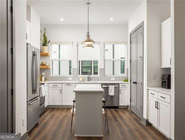 Foto del edificio - 1261 Wright Ln SE