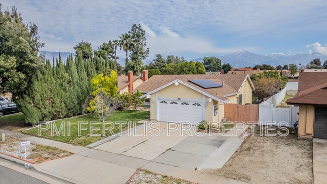 Building Photo - 1506 Webster St