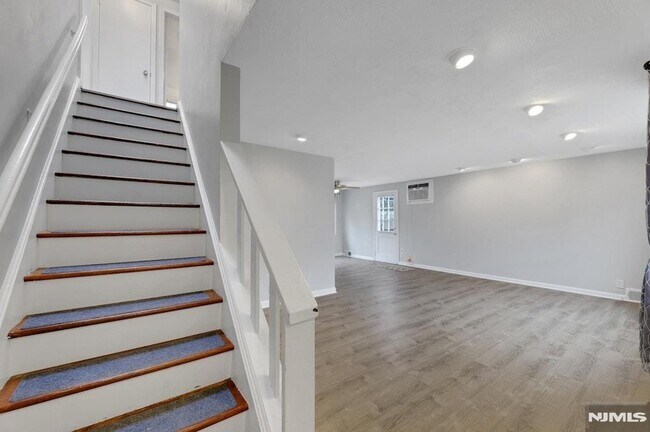 Foto del edificio - 95 Grove St