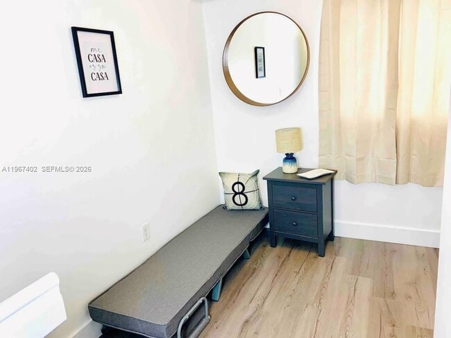 Foto del edificio - 821 SW 2nd St