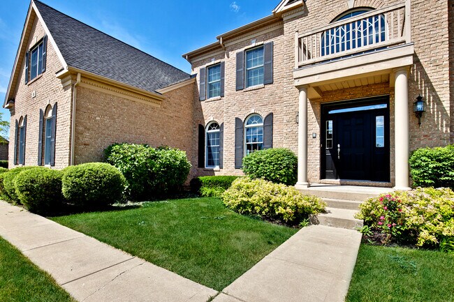 Foto del edificio - 8 Turnbury Ct