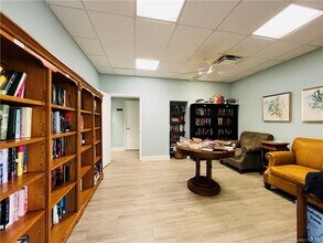 Building Photo - 3392 NE Causeway Blvd