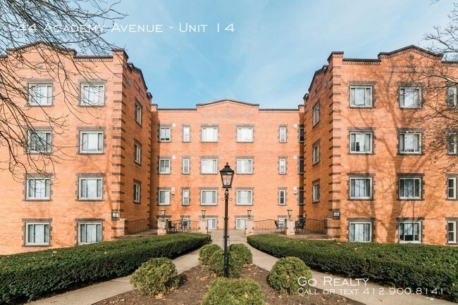 Building Photo - 44 Academy Ave