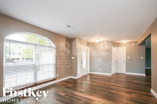 Foto del edificio - 275 Lazy Hollow Dr