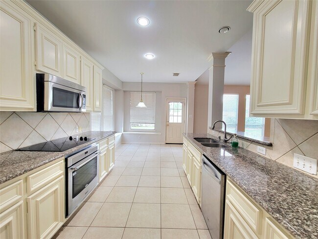 Foto del edificio - 21923 Maybrook Ct