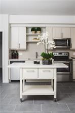 Foto principal - 454 NE 24th St