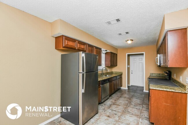 Foto del edificio - 617 Park Center Blvd