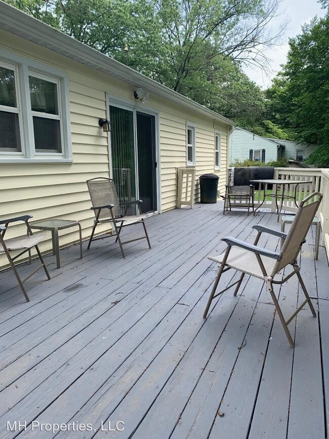 Building Photo - 3 br, 1 bath House - 729 Walters Mill Road