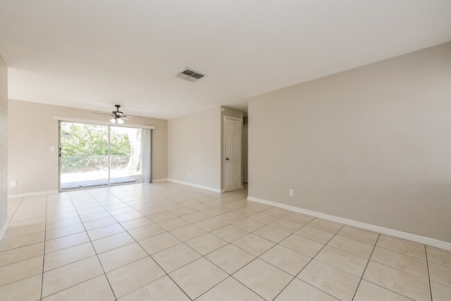 Building Photo - 5448 63rd Way N