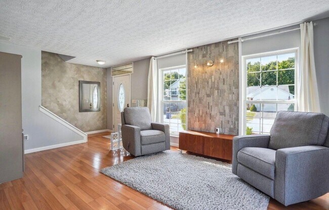 Building Photo - 9126 Ellersly Dr