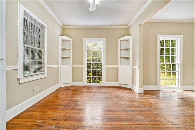 Foto del edificio - 1908 N Decatur Rd