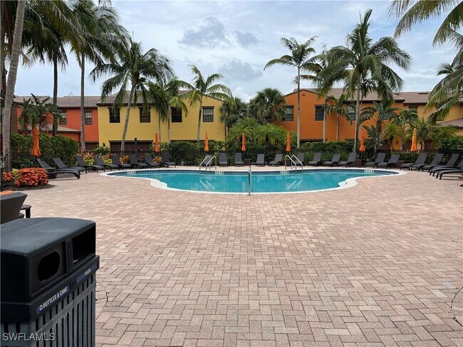 Foto del edificio - 9081 Albion Ln S