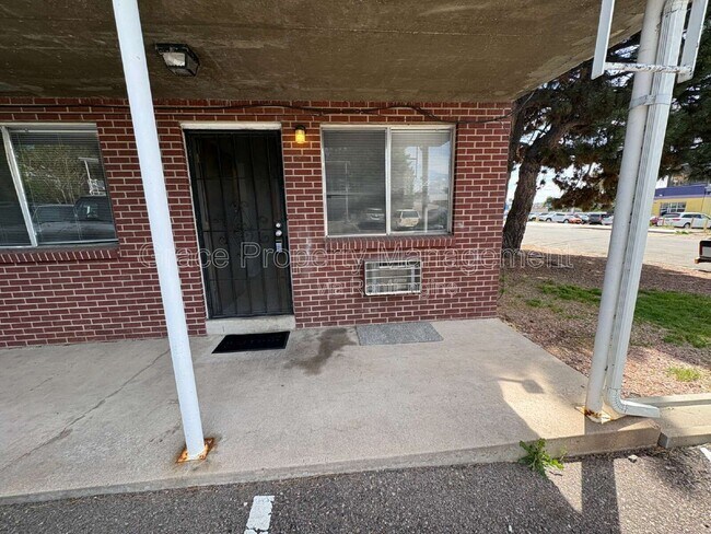 Foto del edificio - 3041 W Hamilton Pl