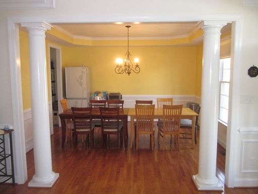 Foto del edificio - 748 Colony Oak Ln