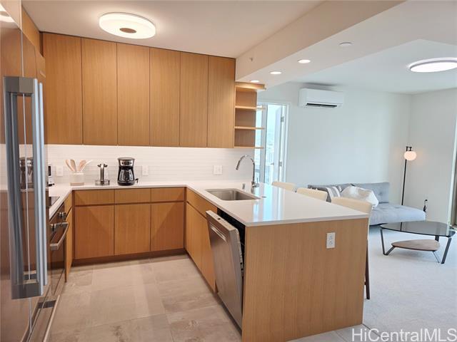 Building Photo - 1388 Kapiolani Blvd