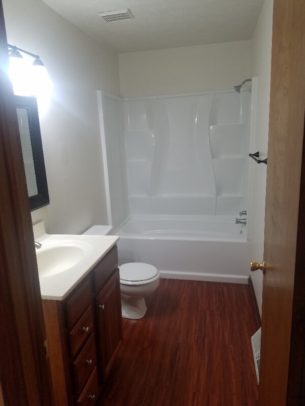 2200 Harsh Ave SE, Massillon, OH 44646 House Rental in Massillon, OH