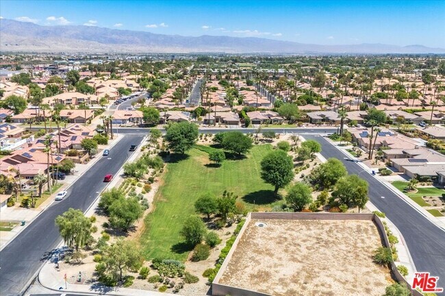 Building Photo - 40808 Eastwood Ln