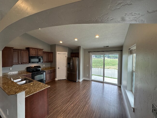 Foto del edificio - 2724 Sommersby Wy N