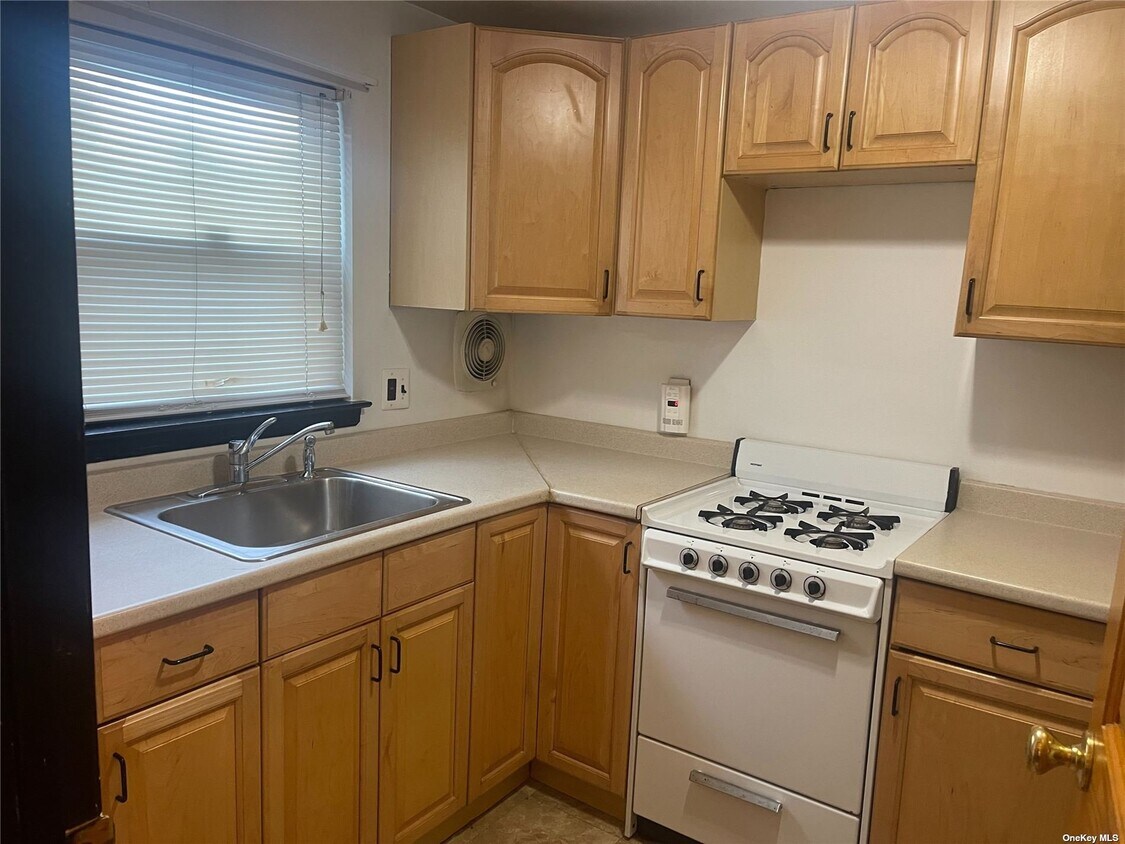 Foto principal - 185 Kingston Ave