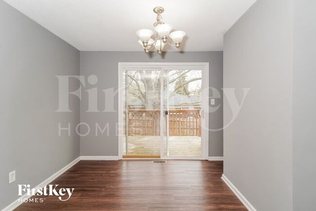 Building Photo - 5435 Armstrong Ct