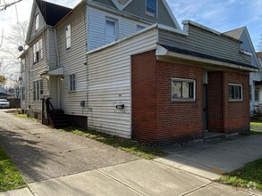 Building Photo - 6632 Fleet Ave
