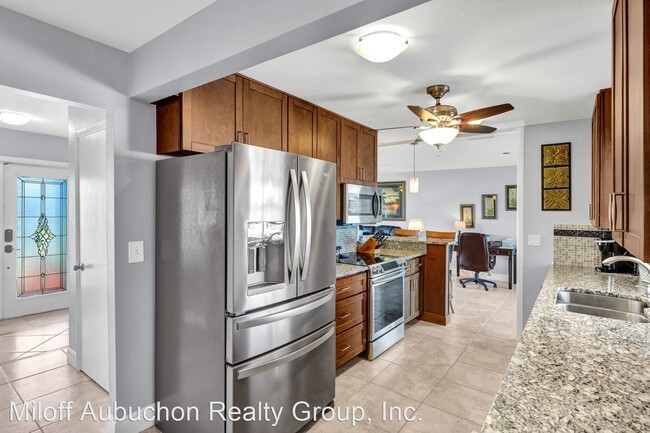 Building Photo - 3 br, 2 bath House - 1229 SW 54th Street