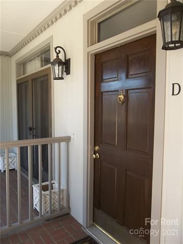 Building Photo - 2432 Selwyn Ave