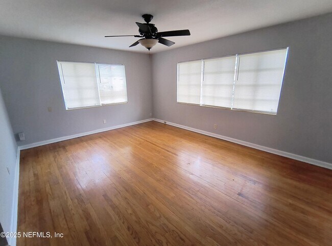 Foto del edificio - 3018 Oak St