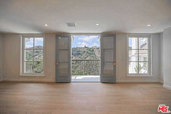 Foto del edificio - 2627 Wallingford Dr