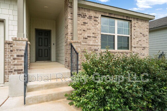Building Photo - 637 Oleander Crk