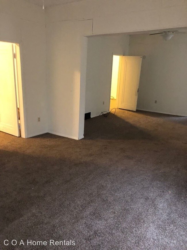 Building Photo - 2 br, 1 bath House - 332 N. Ash