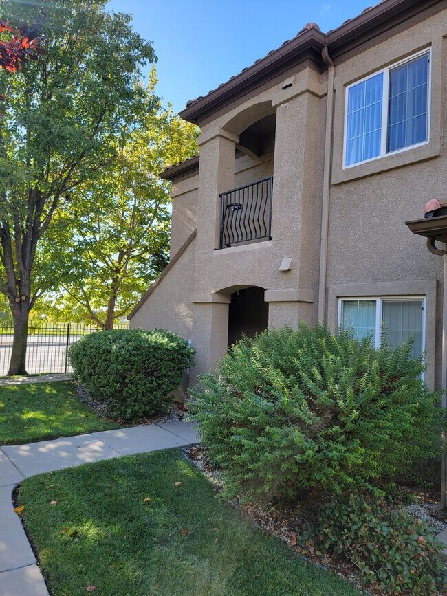 Foto del edificio - Adorable 3 bedroom 2 bath Condo