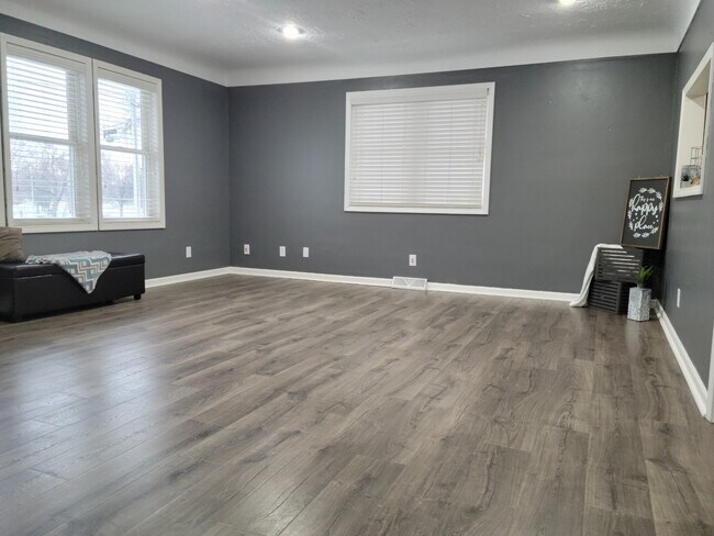Foto del edificio - 1401 5th Ave NW