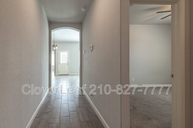 Building Photo - 524 Willow Valley St