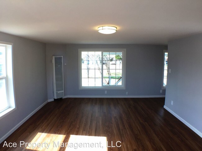 Foto del edificio - 5775 Warren St