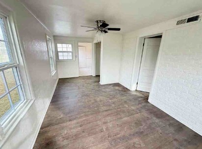 Foto del edificio - 515 N Key Blvd