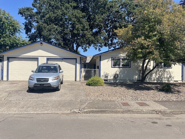 Foto del edificio - 1120-1140 18th St SE Salem, OR 97302