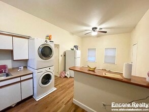 Building Photo - 29 Spring Garden St