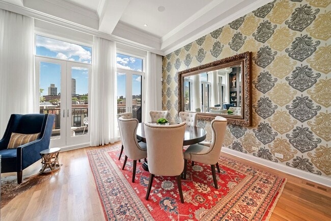 Building Photo - 3444 N Halsted St