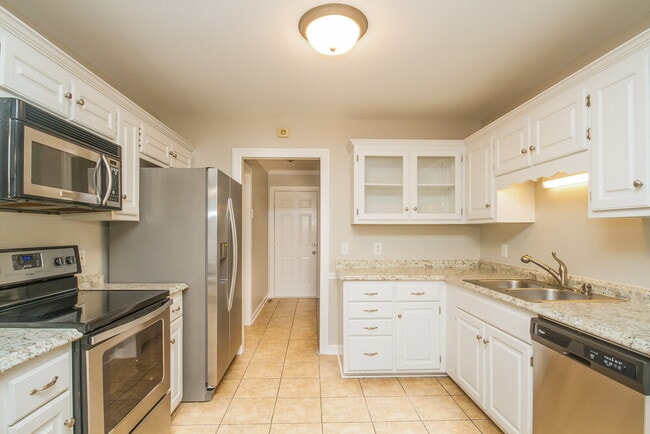 Foto del edificio - 306 Gatewood Dr
