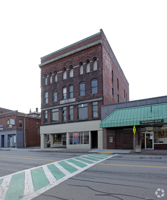 Building Photo - 228-230 Main St