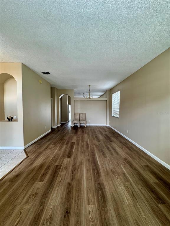 Foto del edificio - 14605 Kristenright Ln