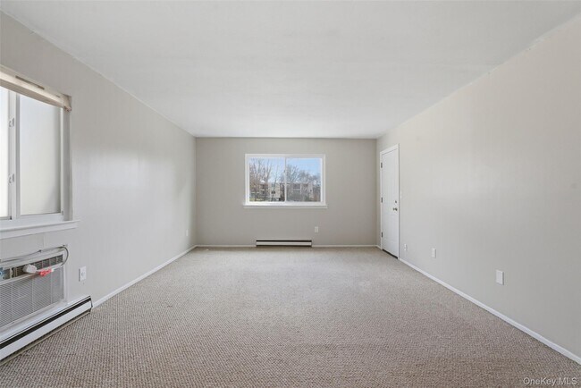 Foto del edificio - 614 Fox Run Ln