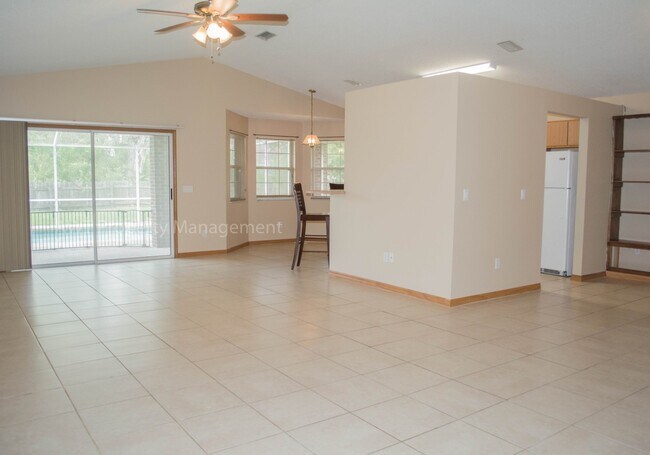Foto del edificio - 14 Wood Amber Ln