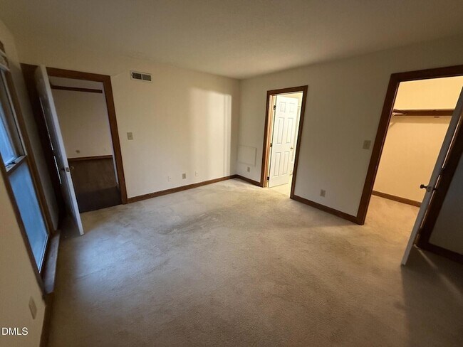 Foto del edificio - 3517 Ivy Commons Dr