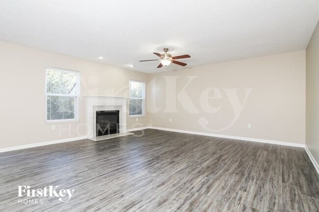 Foto del edificio - 5986 Driftwood Ct
