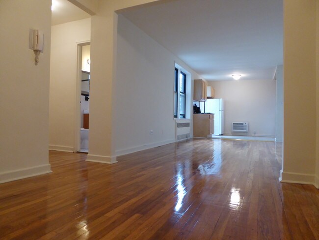 Building Photo - 3520 Leverich St