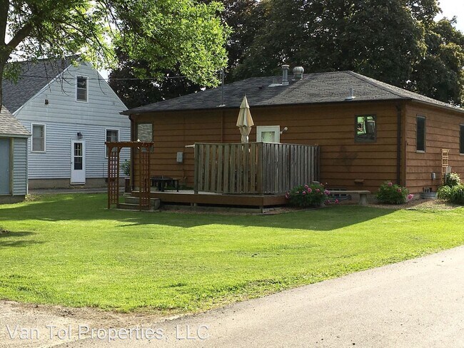 Foto del edificio - 1 br, 1 bath House - 202 Dane Street